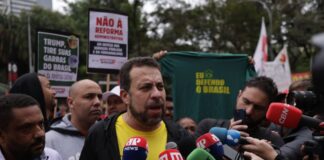 boulos-chama-tarcisio-de-“golpista”-e-diz-que-anistia-nao-passa-no-senado