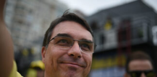 rj:-flavio-diz-que-verdadeira-trama-golpista-e-julgamento de bolsonaro