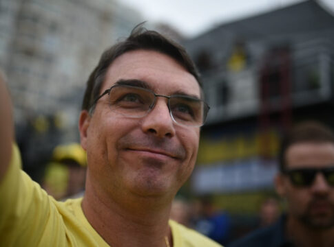 rj:-flavio-diz-que-verdadeira-trama-golpista-e-julgamento de bolsonaro