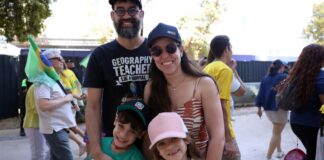 brasileiros-celebram-soberania;-curupira-e-ze-gotinha-desfilaram