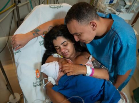nasce-joaquim:-joao-gomes-e-ary-mirelle-compartilham-fotos-do-bebe