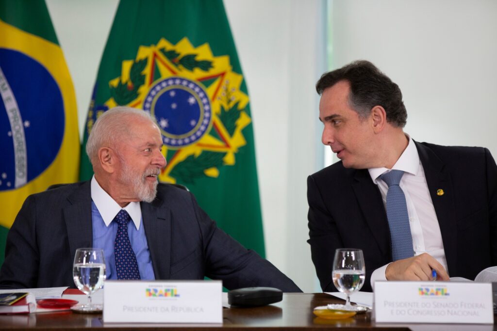 pacheco:-“nao-ha-dois-lados-quando-se-trata-da-defesa-da-democracia”