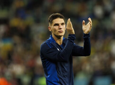 foto:-jogador-ucraniano-tem-casa-destruida-em-bombardeio-em-kiev