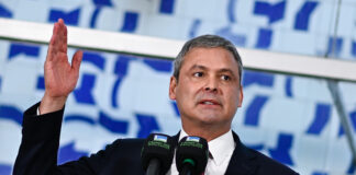 lider-do-pt-comenta-eleicoes-na-argentina:-“mileismo-derrotado”