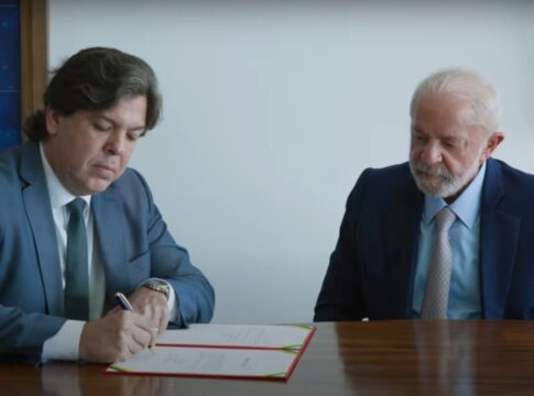indicado-pelo-uniao,-ministro-das-comunicacoes-quer-ficar-no-cargo
