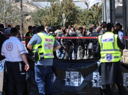 tiroteio-deixa-ao-menos-5-mortos-e-15-feridos-em-jerusalem