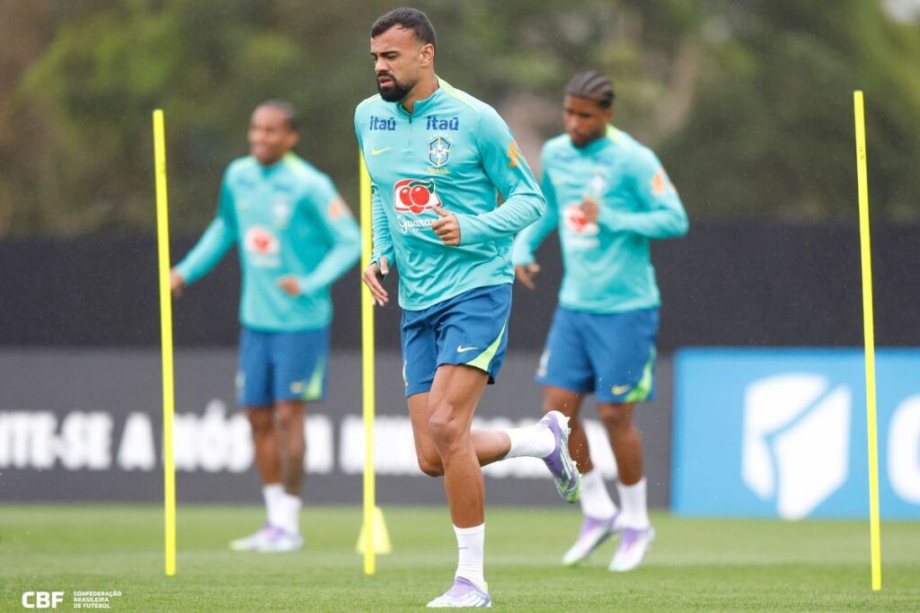 cruzeiro-freta-voo-para-fabricio-bruno-e-antecipa-retorno-do-zagueiro