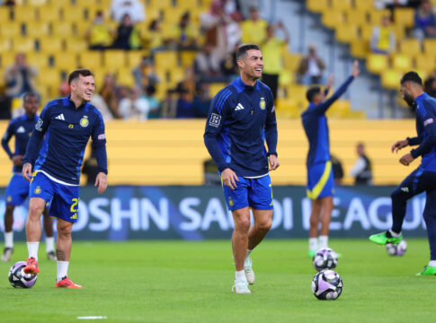 jogador-portugues-deixa-o-al-nassr-e-fecha-com-novo-clube;-veja