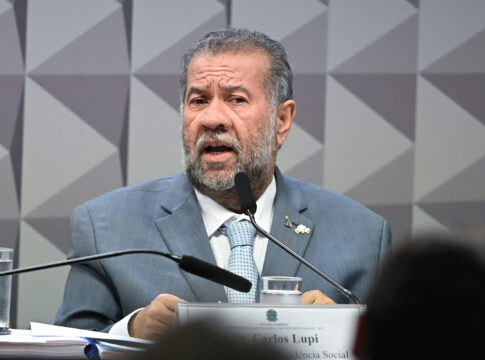 na-cpmi-do-inss,-lupi-nega-ter-acobertado-descontos:-“nunca-na-vida”