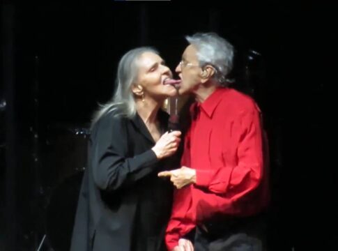caetano-veloso-se-emociona-ao-falar-de-angela-ro-ro:-“saudade-enorme”