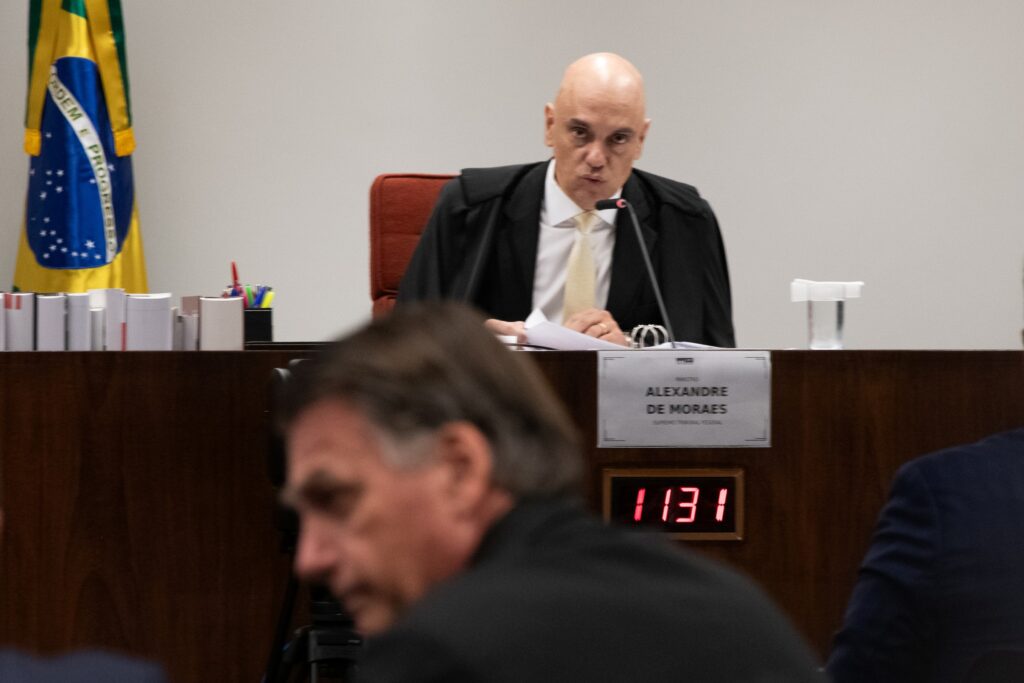 voto-de-moraes-marca-a-retomada-do-julgamento-de-bolsonaro-no-stf