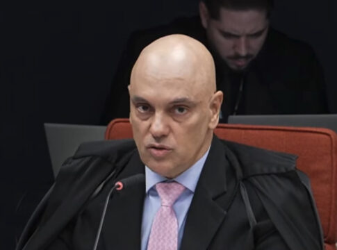 trama-golpista:-moraes-retoma-julgamento-de-bolsonaro-no-stf;-siga