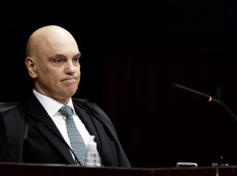 embaixada-dos-eua-ameaca-moraes-durante-julgamento-de-bolsonaro-no-stf