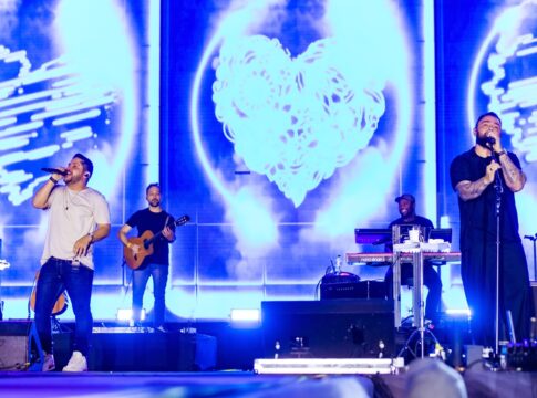 megashow-do-jorge-&-mateus-encerra-temporada-2025-do-na-praia