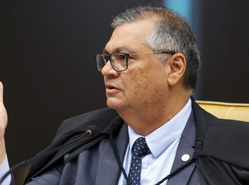 dino-diz-que-crimes-da-trama-golpista-nao-podem-ser-anistiados