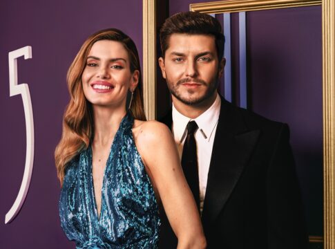 apresentadores-de-casamento-as-cegas-sobre-elenco-50+:-“mais-safados”