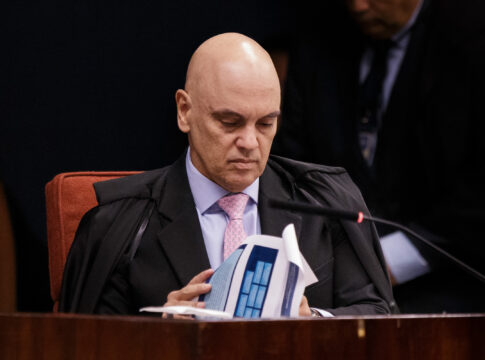 a-sepultura-de-bolsonaro-esta-pronta.-so-falta-enterra-lo