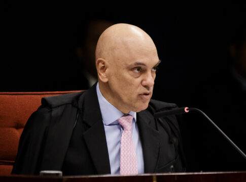 voto-de-moraes-detalha-conexao-de-bolsonaro-com-trama-golpista