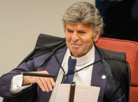 fux-cita-incompetencia-do-stf-para-julgar-acao-contra-bolsonaro