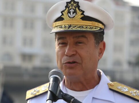 fux-vota-pela-absolvicao-de-ex-comandante-da-marinha-almir-garnier