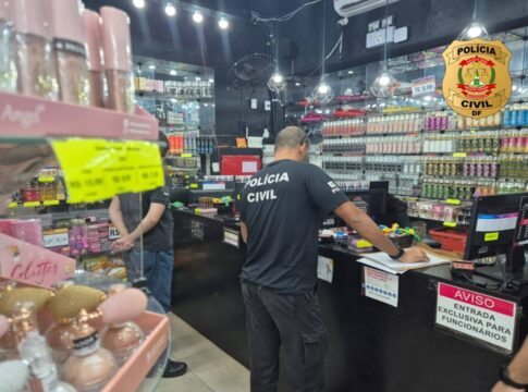 pcdf-desmonta-esquema-de-falsificacao-de-hidratantes-e-perfumes