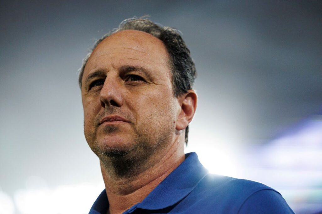 rogerio-ceni-classifica-eliminacao-do-bahia-como-inexplicavel
