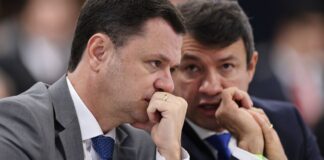 fux-vota-pela-absolvicao-total-do-ex-ministro-anderson-torres