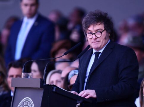 javier-milei-veta-lei-de-financiamento-a-universidades-argentinas