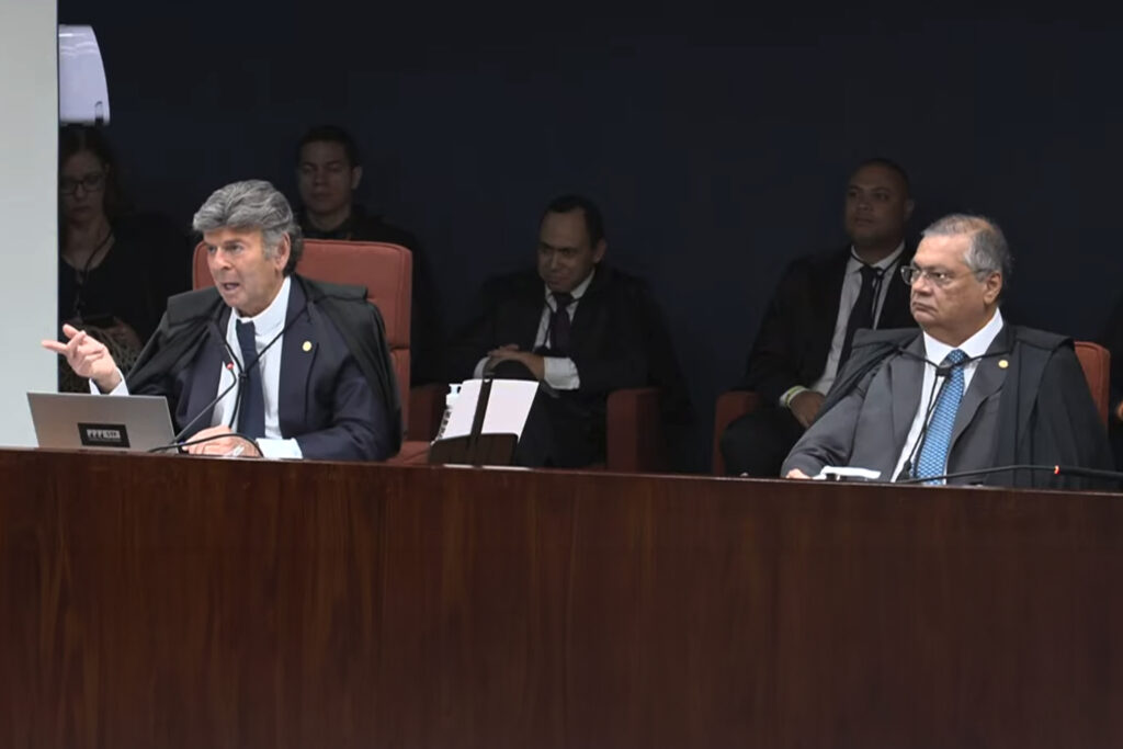 fux-mata-no-peito-a-culpa-dos-golpistas-e-vira-heroi-da-extrema-direita