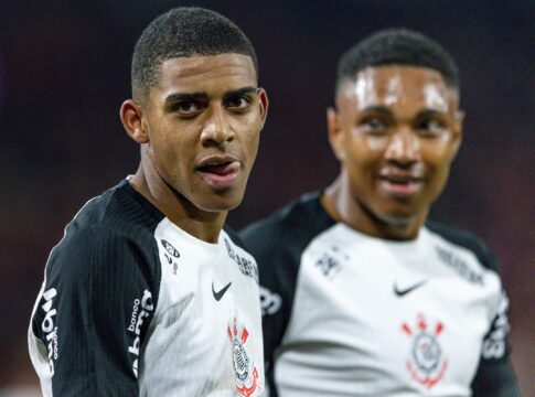 gui-negao-assume-titularidade-e-ve-rendimento-crescer-no-corinthians