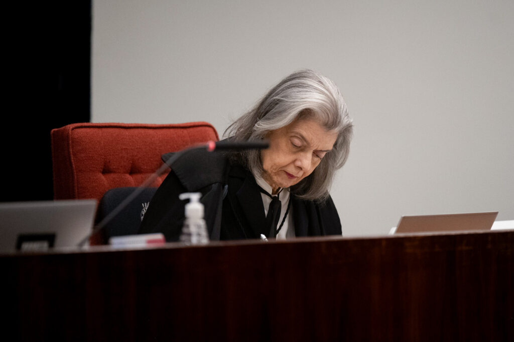 stf-retoma-julgamento-de-bolsonaro-com-voto-decisivo-de-carmen-lucia