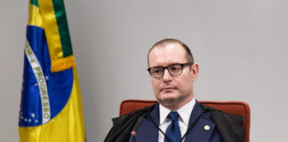 zanin-e-o-ultimo-a-votar-no-julgamento-de-bolsonaro-e-outros-7-reus