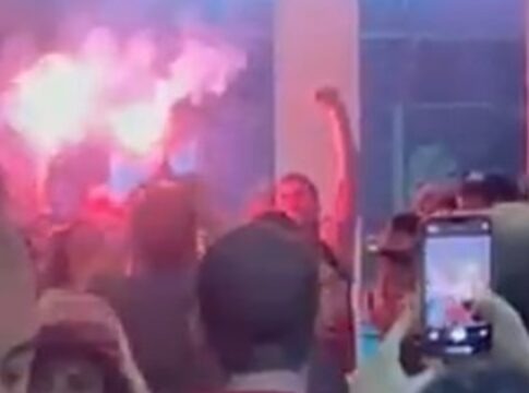 brasilienses-festejam-condenacao-de-bolsonaro-em-reduto-de-esquerda-no-df