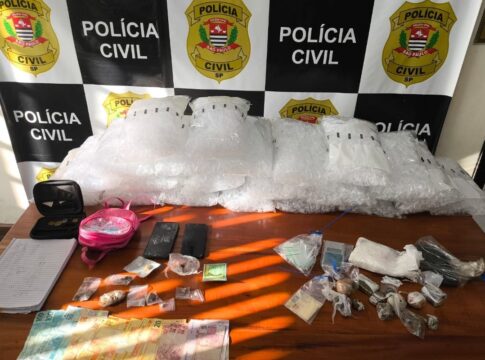 policia-apreende-drogas,-dinheiro-e-itens-do-trafico-no-litoral-norte