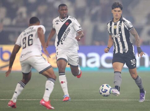 nos-penaltis,-vasco-vence-botafogo-e-vai-a-semifinal-da-copa-do-brasil