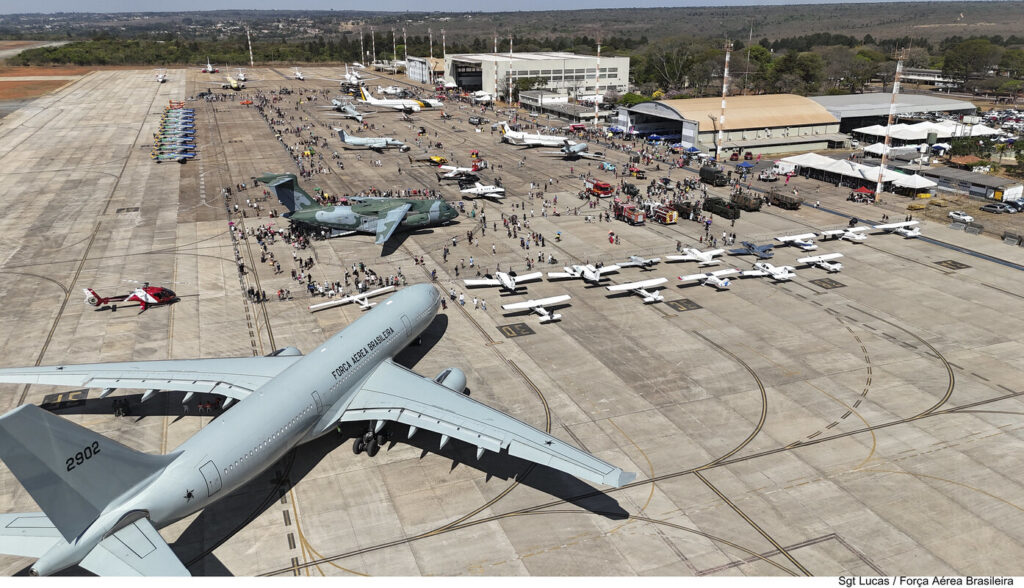 portoes-abertos:-fab-promove-exposicao-de-aeronaves-neste-domingo