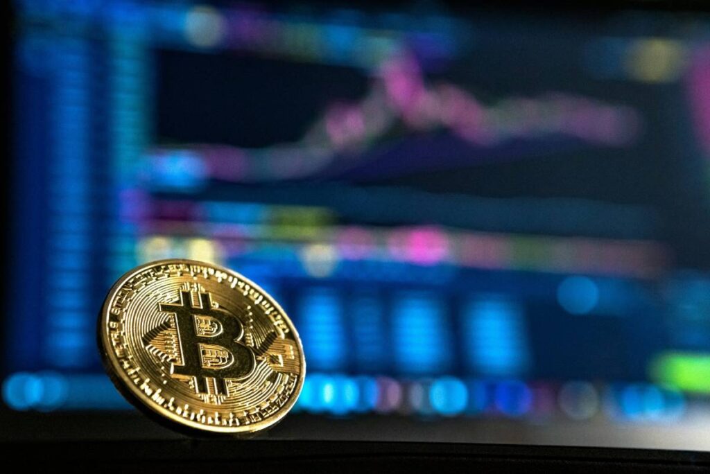 bitcoin-avanca-e-ultrapassa-us$-115-mil-pela-1a-vez-desde-agosto