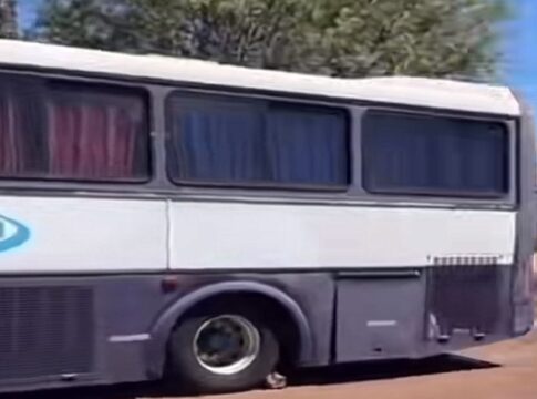 suruba-no-onibus:-veiculo-onde-video-foi-gravado-vira-ponto-turistico