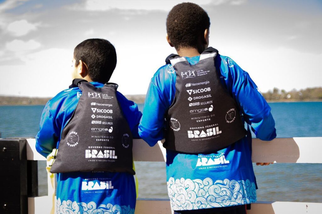 projeto-gratuito-ensina-esportes-a-remo-a-mais-de-300-pessoas-do-df
