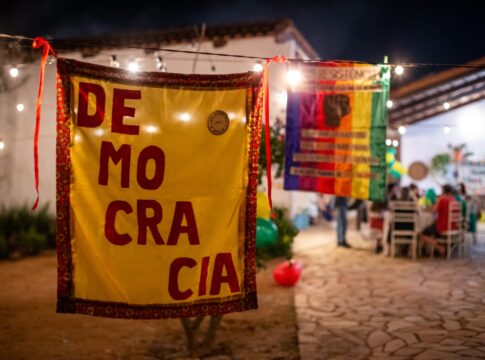 churrasco:-moradores-do-condominio-de-bolsonaro-comemoram-condenacao