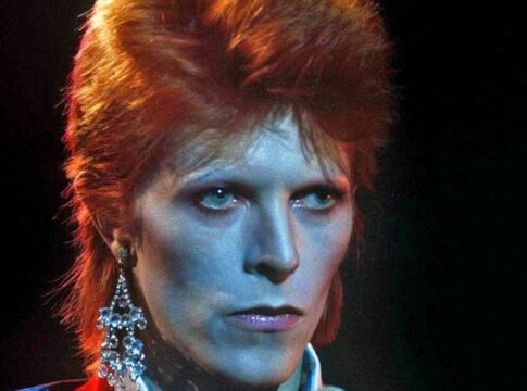 bilhete-revela-as-15-musicas-favoritas-de-david-bowie-em-exposicao