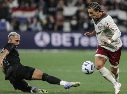 brasileiro:-fluminense-e-corinthians-medem-forcas-no-maracana