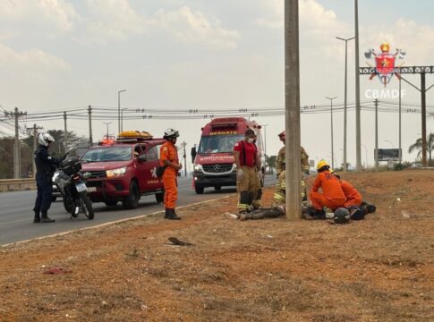 motociclista-morre-apos-bater-em-poste-na-ponte-do-bragueto