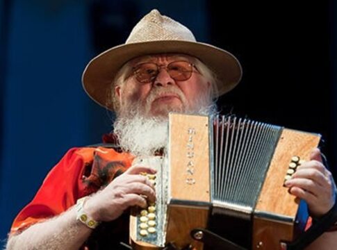 artistas-lamentam-a-morte-de-hermeto-pascoal:-“anjo-dos-sons”