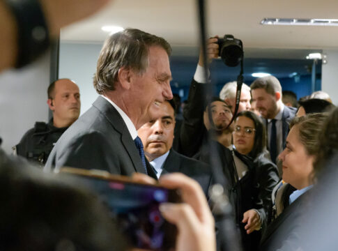 bolsonaro,-moraes-e-a-tatica-de-criar-um-vilao