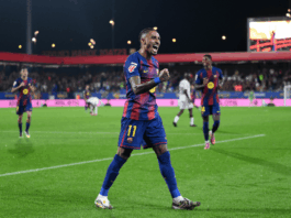 la-liga:-raphinha-marca,-barcelona-goleia-e-segue-na-vice-lideranca