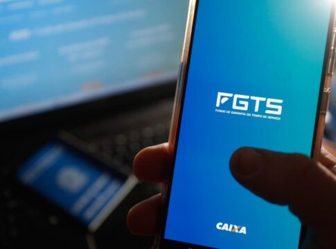 fgts:-80-mil-empregadores-sao-notificados-para-regularizar-domesticos