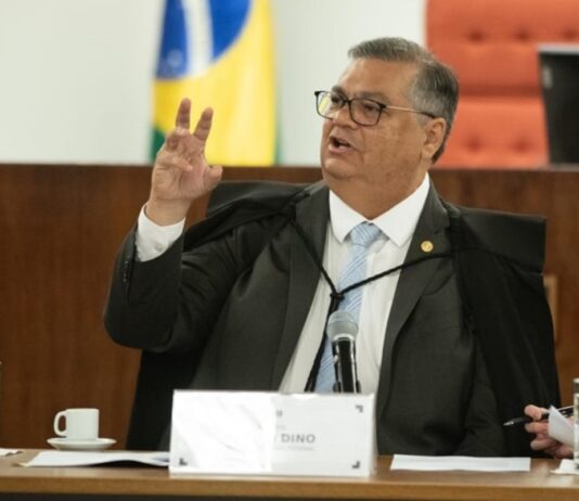 dino-barra-emendas-pix-com-indicios-de-fraude-em-municipios