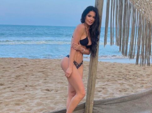 influenciadora-victoria-torres-faz-remodelacao-para-corrigir-bumbum