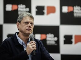 estatal-manda-demitir-funcionario-que-gritou-“sem-anistia”-a-tarcisio